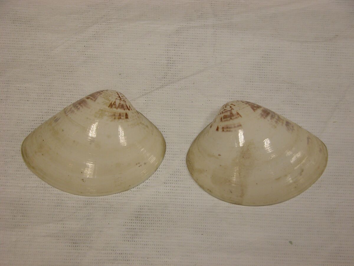 Shell Game (Kaiawase) Set, Clam shells painted in gold and color, Japan