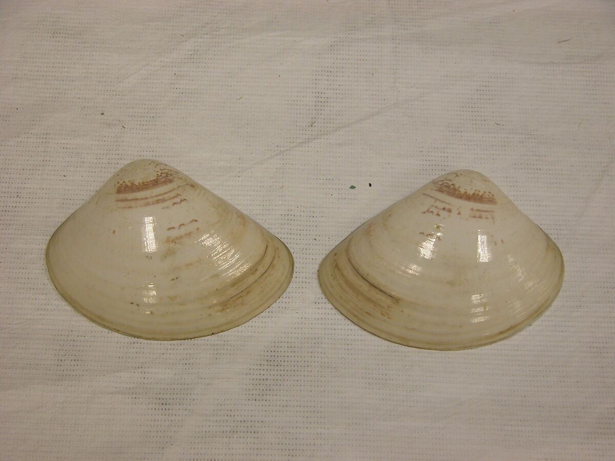 Shell Game (Kaiawase) Set, Clam shells painted in gold and color, Japan