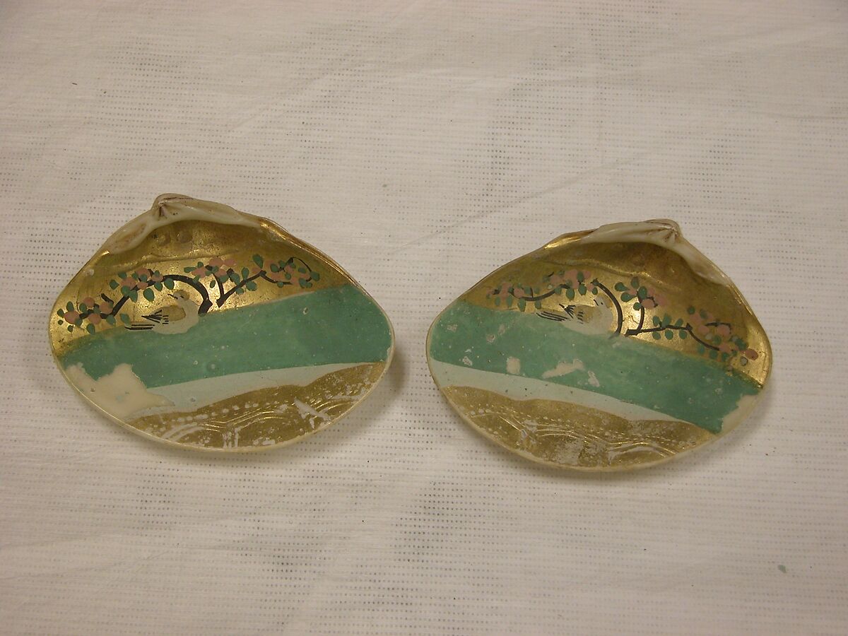 Shell Game (Kaiawase) Set, Clam shells painted in gold and color, Japan