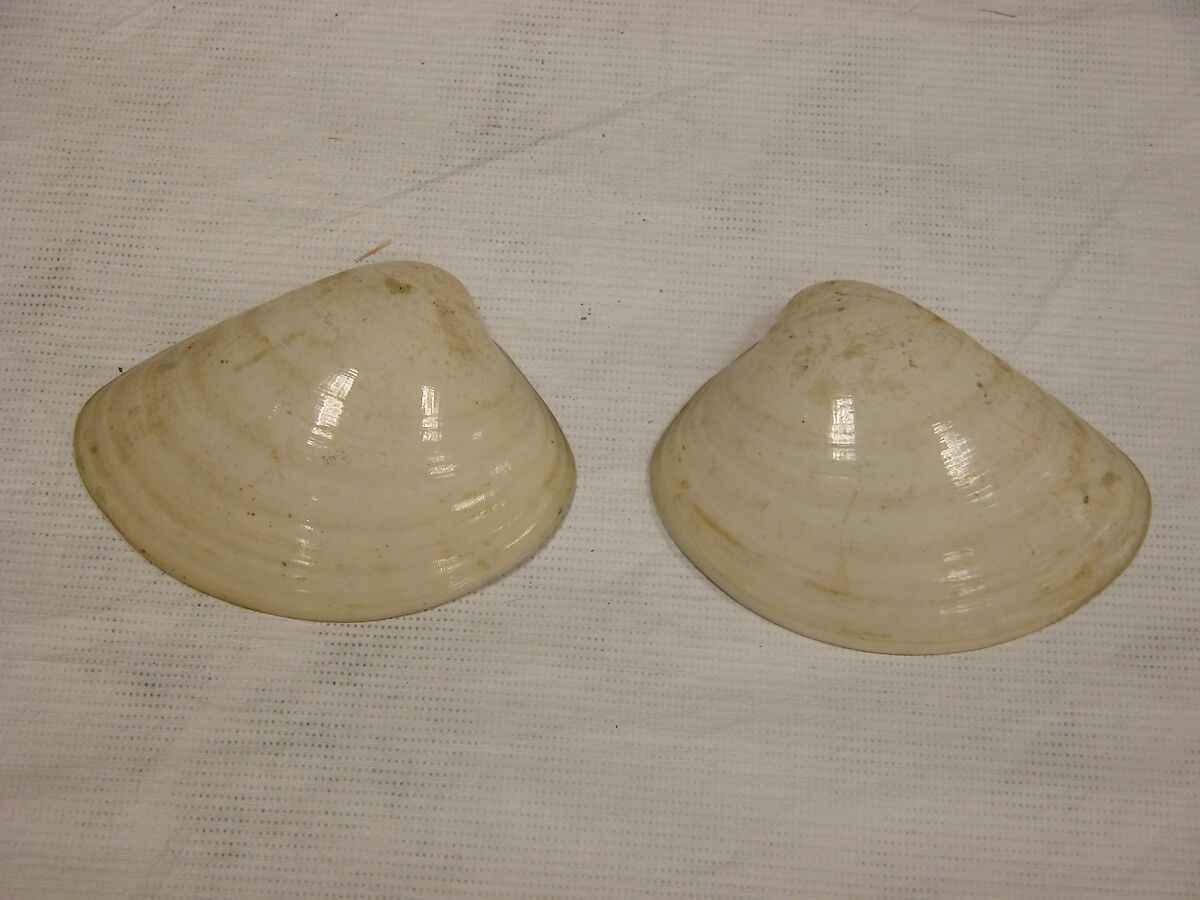 Shell Game (Kaiawase) Set, Clam shells painted in gold and color, Japan