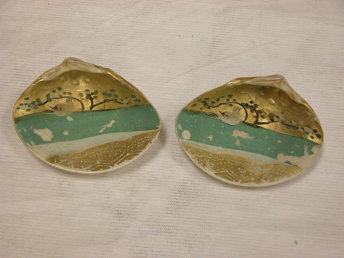 Shell Game (Kaiawase) Set, Clam shells painted in gold and color, Japan