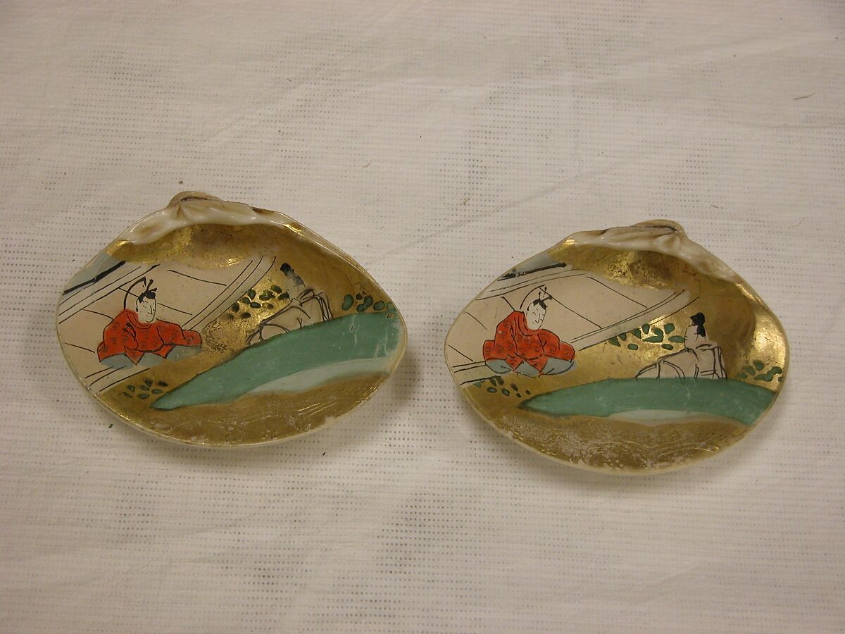 Shell Game (Kaiawase) Set, Clam shells painted in gold and color, Japan 