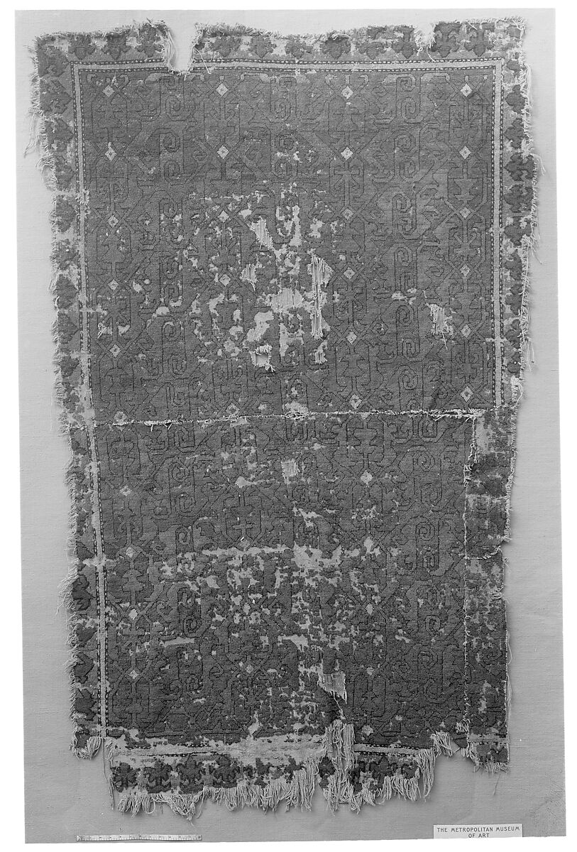 Carpet, Cotton (warp and weft); wool (pile); symmetrically knotted pile