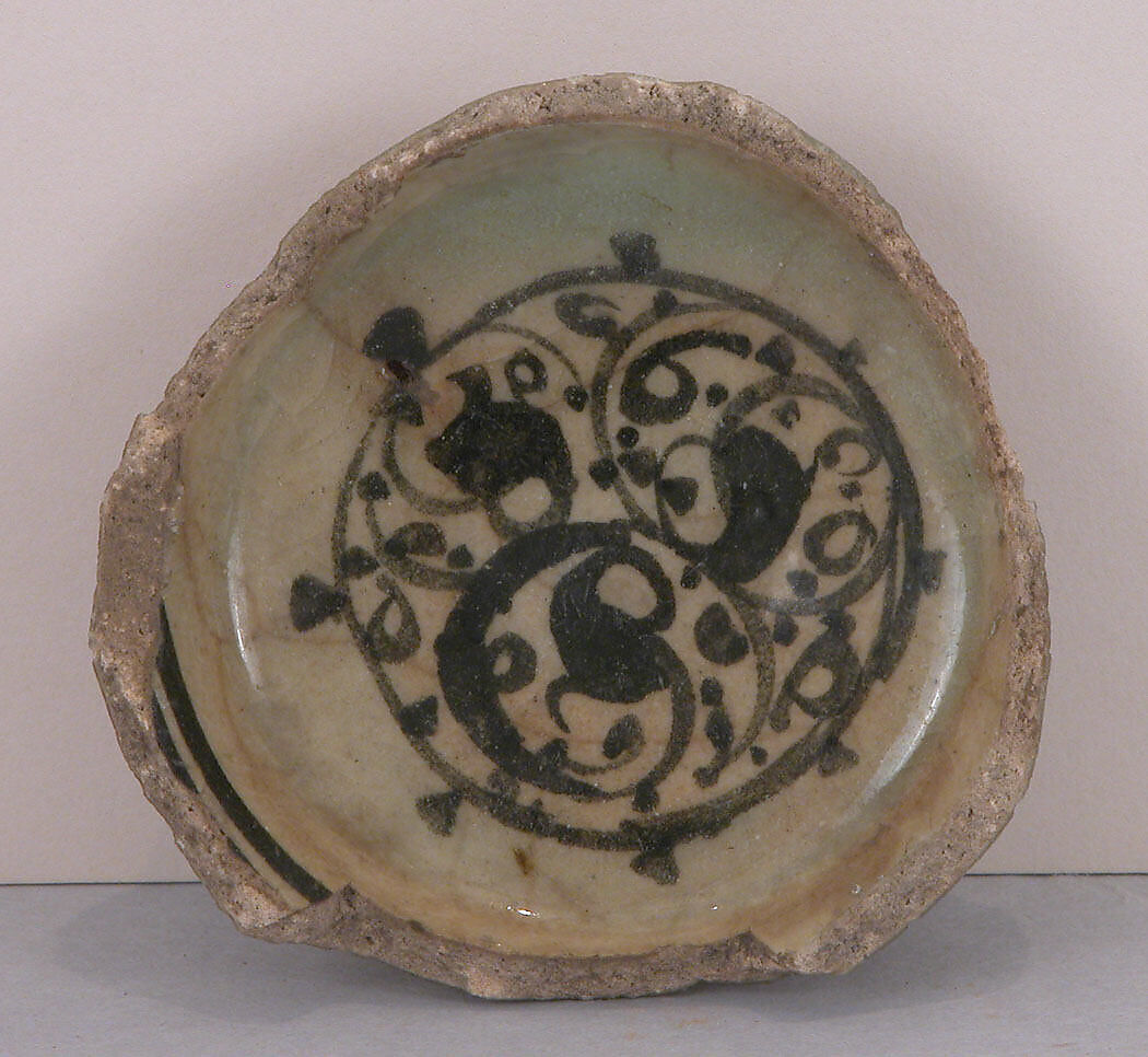 Fragment of a Bowl, Stonepaste; underglaze painted 