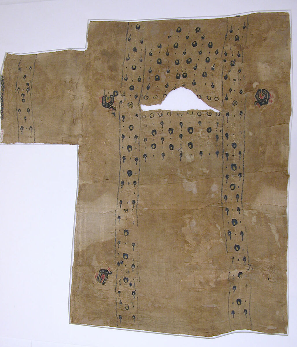 Fragment of a Tunic, Linen, wool; tapestry weave 