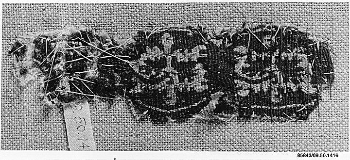 Fragment of a Band, Linen, wool; tapestry weave 