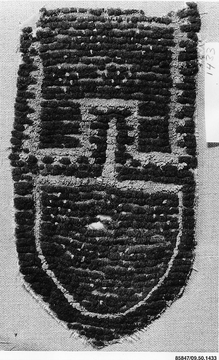 Fragment of a Band, Linen, wool; tapestry weave, looped embroidery