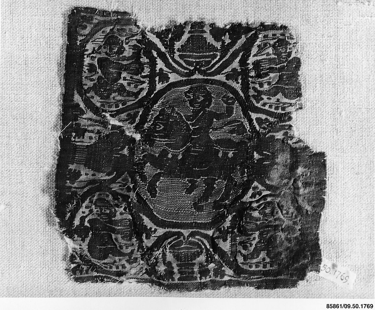 Square, Linen, wool; tapestry  weave