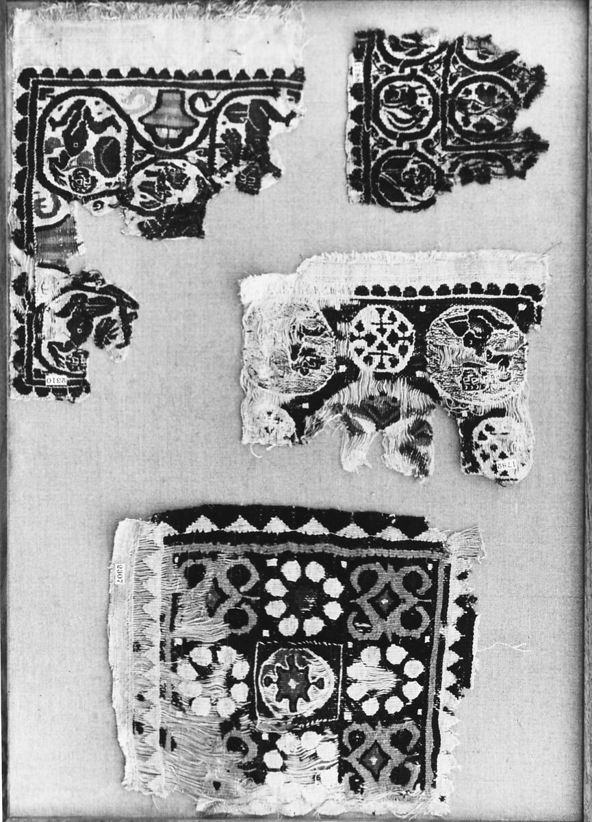 Textile Fragment, Linen, wool; tapestry weave