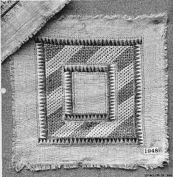 Square, Cotton, silk, metal wrapped thread; plain weave, embroidered