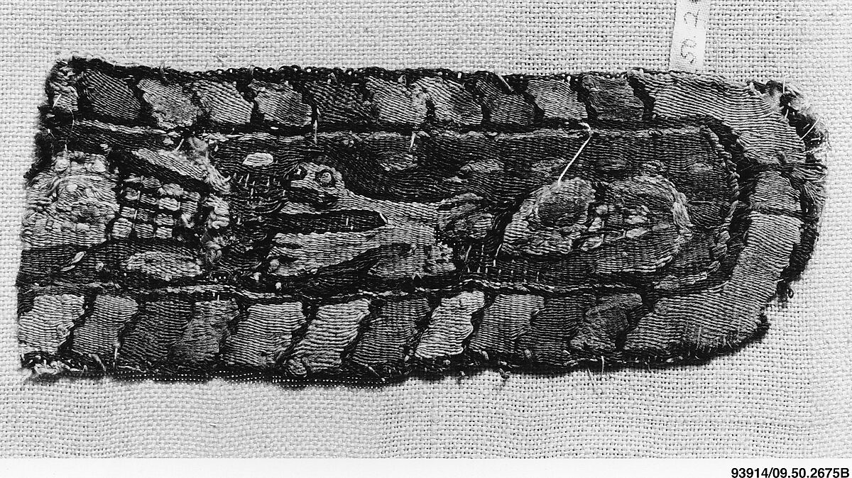 Shoulder Band Fragment, Wool; tapestry weave 