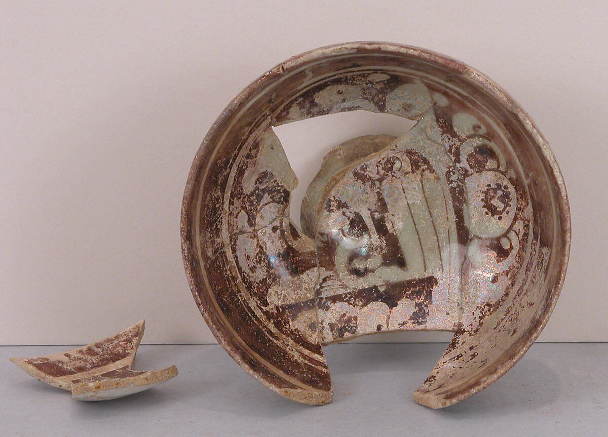 Bowl, Stonepaste; luster- and underglaze painted on opaque white glaze under transparent colorless glaze 