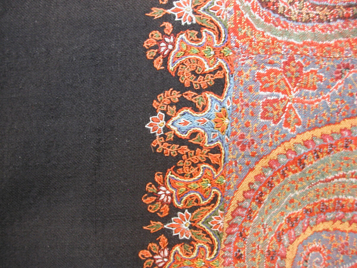 Shawl, Wool, silk; double interlocking twill tapestry weave, embroidered, pieced