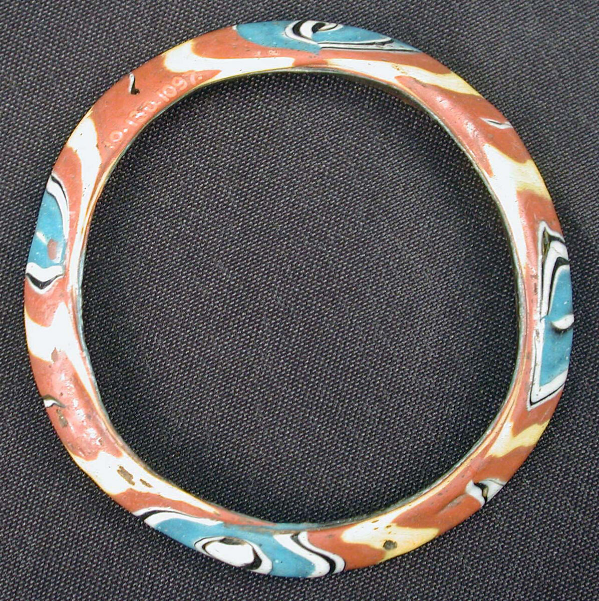 Bracelet, Glass