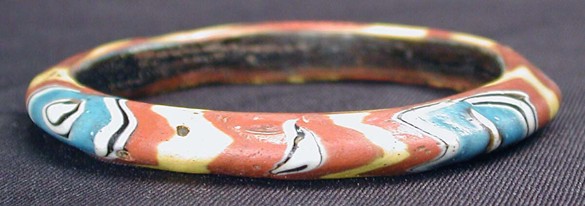Bracelet, Glass