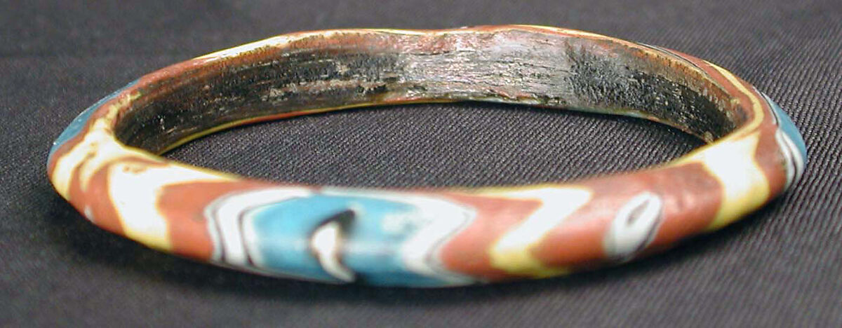 Bracelet, Glass