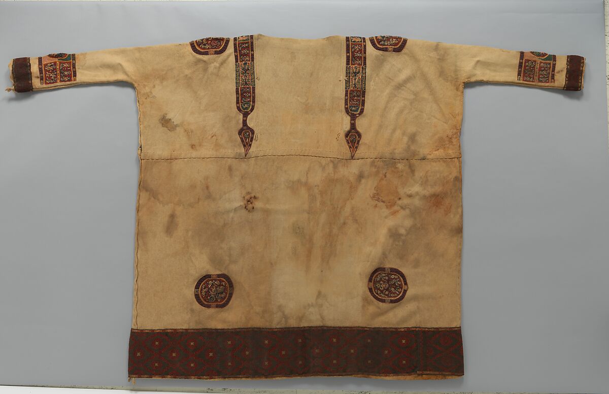 Richly Decorated Tunic, Wool; tapestry weave