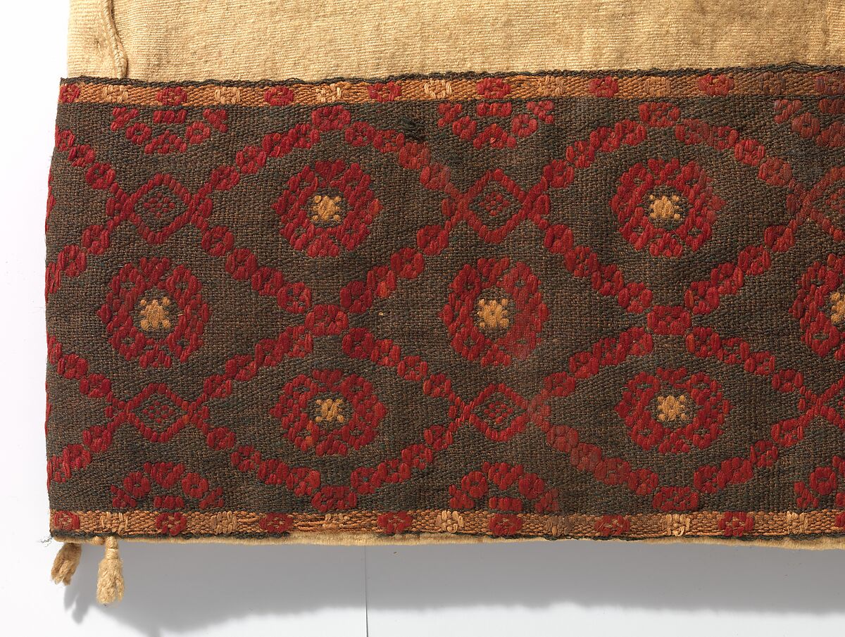 Richly Decorated Tunic, Wool; tapestry weave