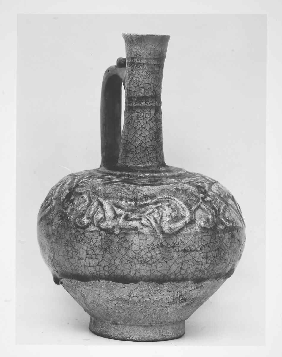 Jahangir Watching an Elephant Fight, Painting attributed to Farrukh Chela (Indian), Main support: Ink, opaque watercolor, gold on paper
Margins: Gold on dyed paper