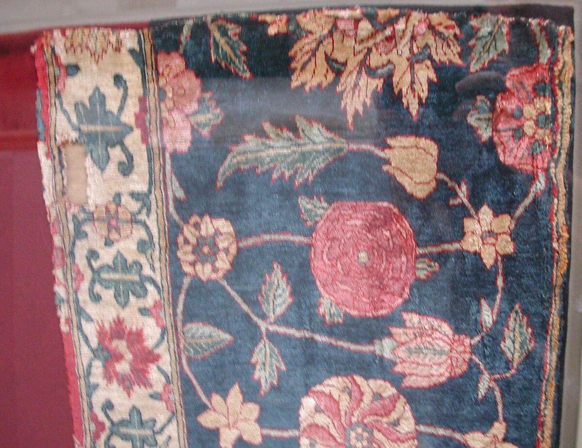 Fragments of a Trellis Pattern Carpet, Silk (warp and weft), pashmina wool (pile); asymmetrically knotted pile