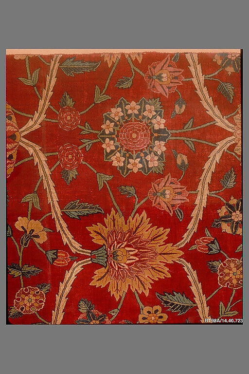 Fragments of a Carpet with Lattice and Blossom Pattern, Silk (warp and weft), pashmina wool (pile); asymmetrically knotted pile
