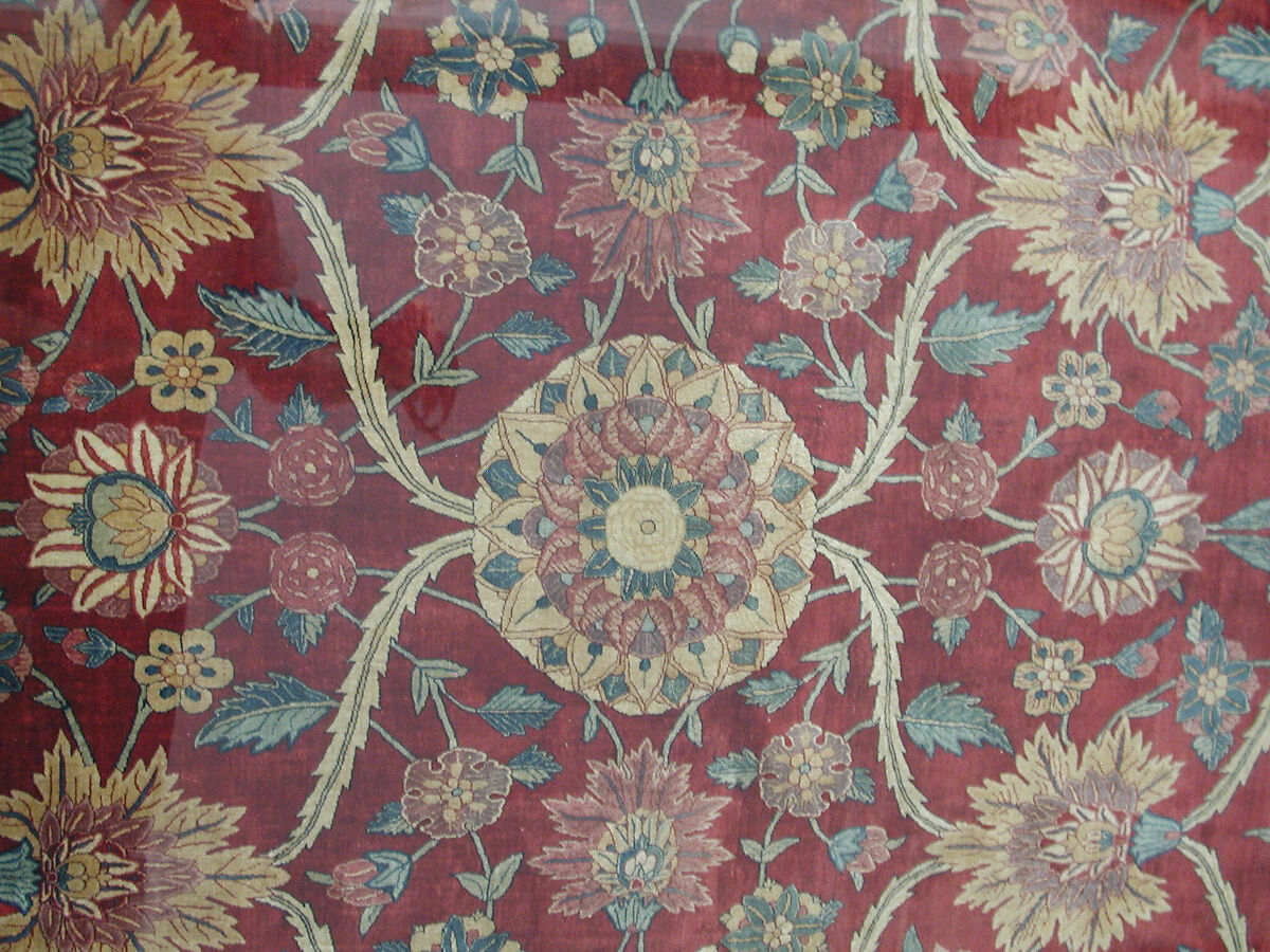 Fragments of a Carpet with Lattice and Blossom Pattern, Silk (warp and weft), pashmina wool (pile); asymmetrically knotted pile