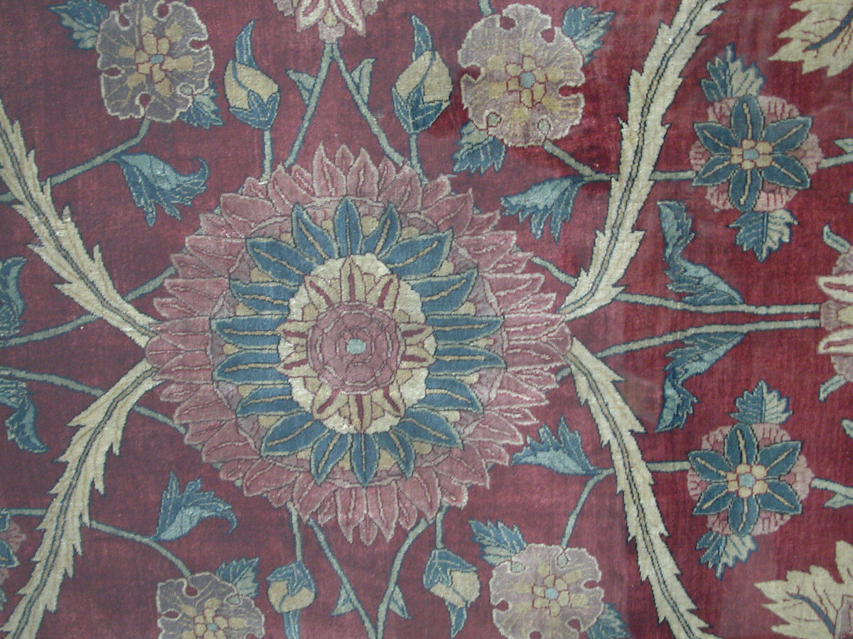 Fragments of a Carpet with Lattice and Blossom Pattern, Silk (warp and weft), pashmina wool (pile); asymmetrically knotted pile