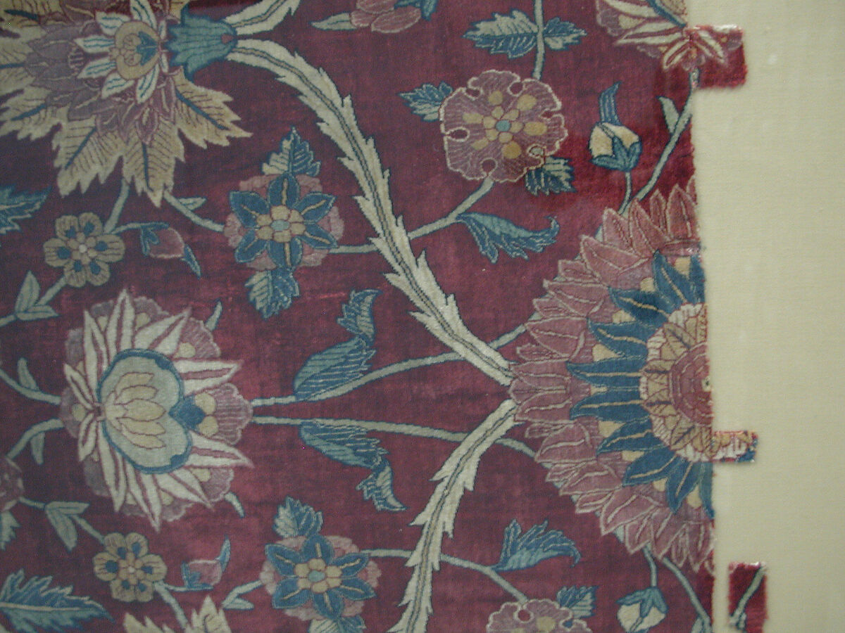 Fragments of a Carpet with Lattice and Blossom Pattern, Silk (warp and weft), pashmina wool (pile); asymmetrically knotted pile