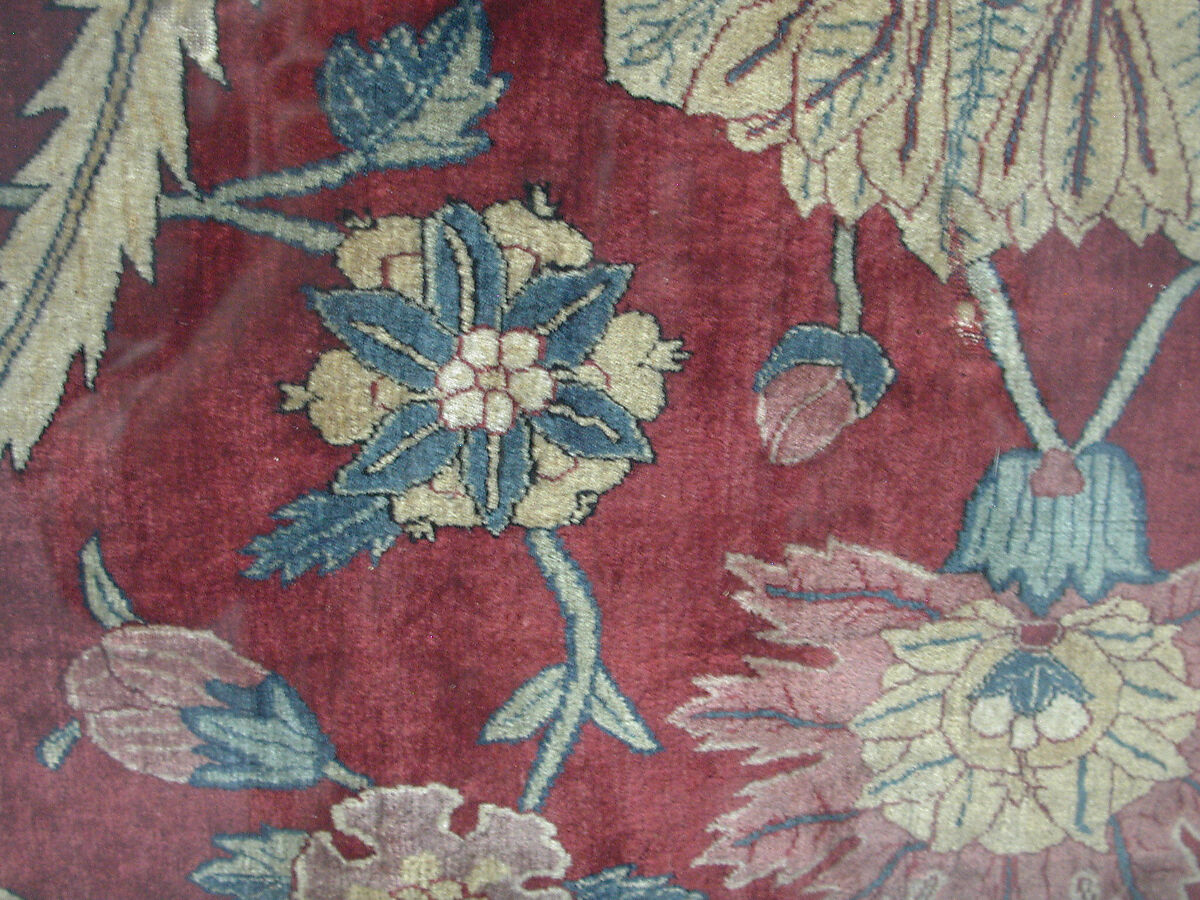 Fragments of a Carpet with Lattice and Blossom Pattern, Silk (warp and weft), pashmina wool (pile); asymmetrically knotted pile