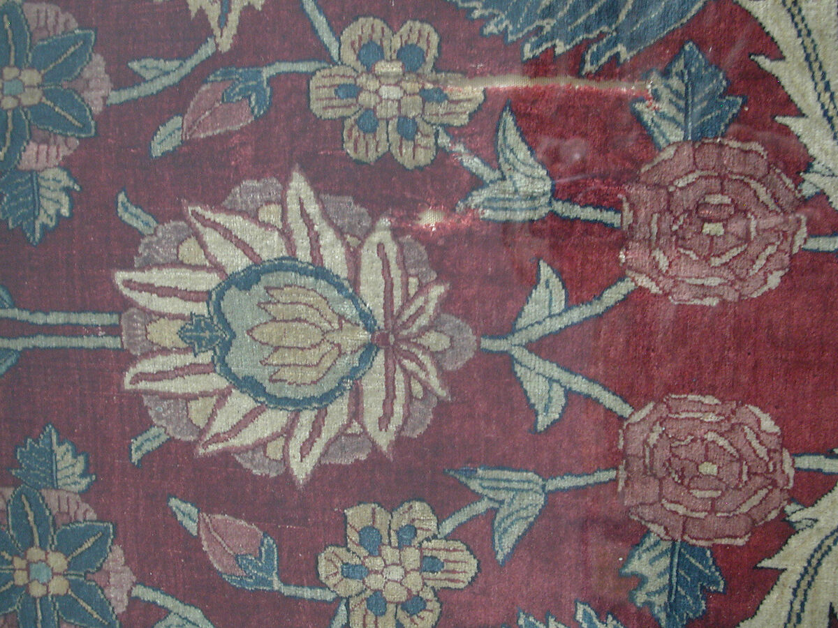 Fragments of a Carpet with Lattice and Blossom Pattern, Silk (warp and weft), pashmina wool (pile); asymmetrically knotted pile