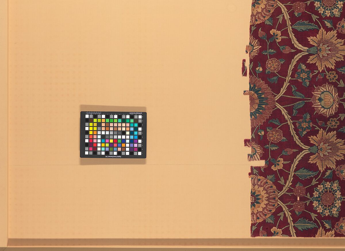 Fragments of a Carpet with Lattice and Blossom Pattern, Silk (warp and weft), pashmina wool (pile); asymmetrically knotted pile