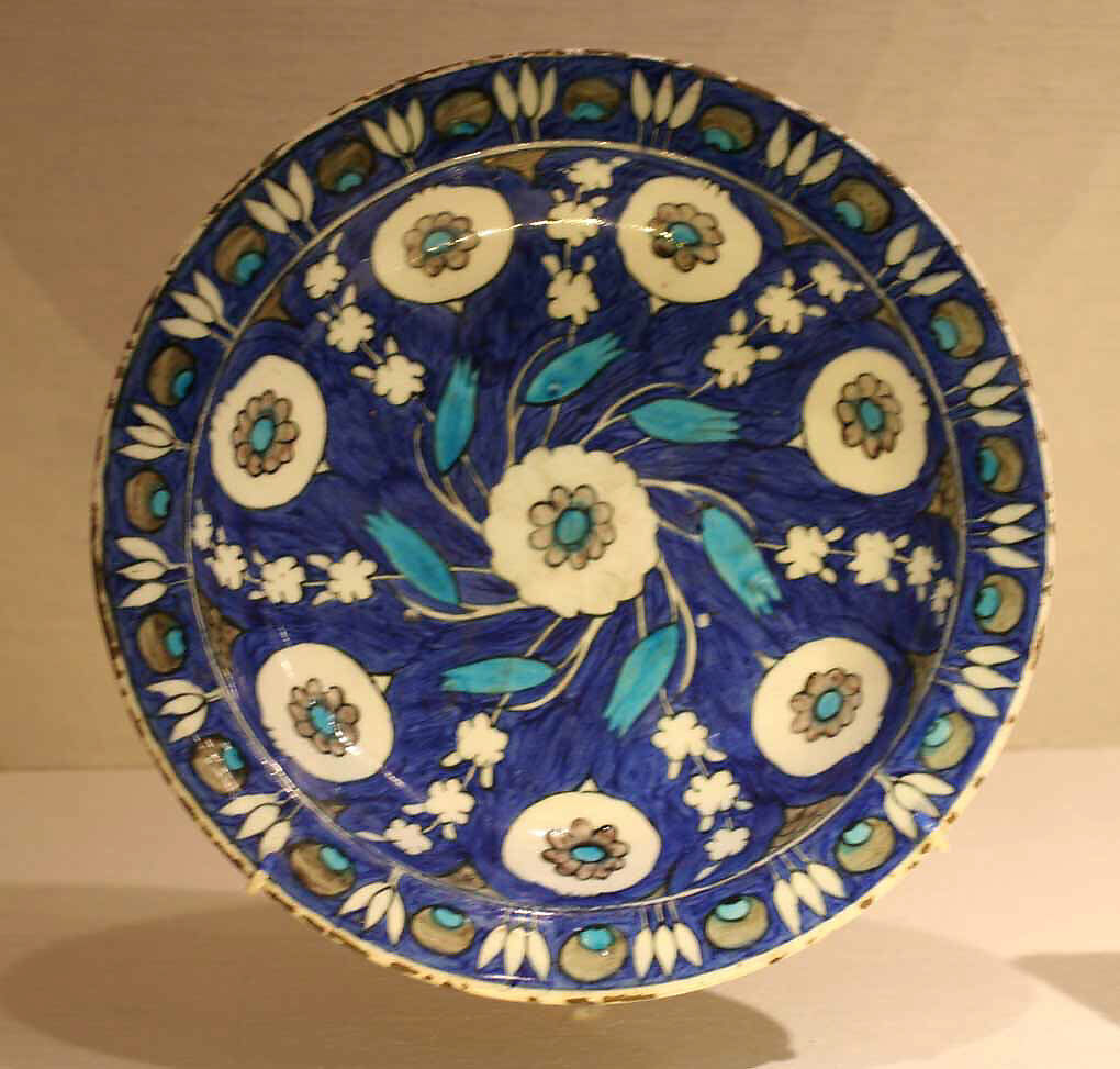 Blue-Ground Dish with Floral Design, Stonepaste; polychrome painted under transparent glaze 