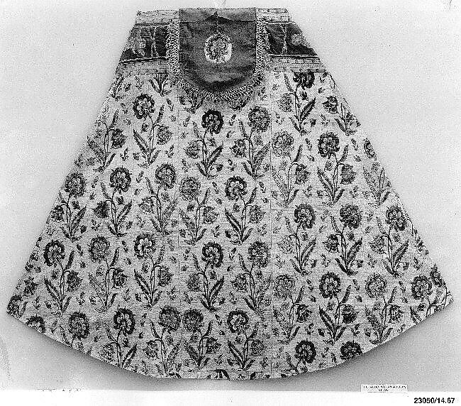 Cope, Silk, cotton, metal wrapped thread; cut and voided velvet, brocaded, embroidered, with engraved metal fittings