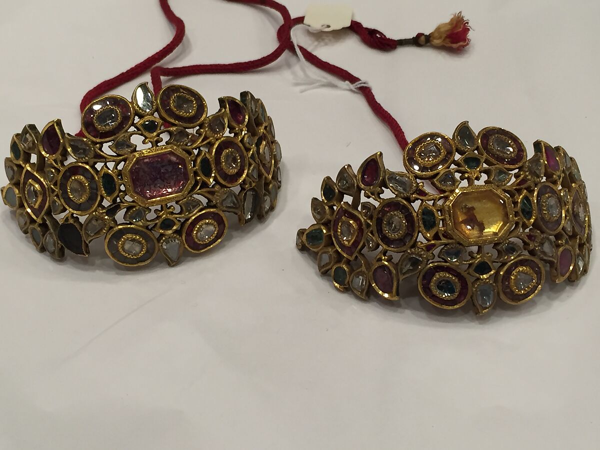 Armband (Bazuband), One of a Pair, Gold, gemstones, and enamel 