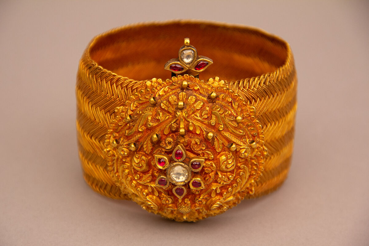 Armlet, Gold, precious stones 