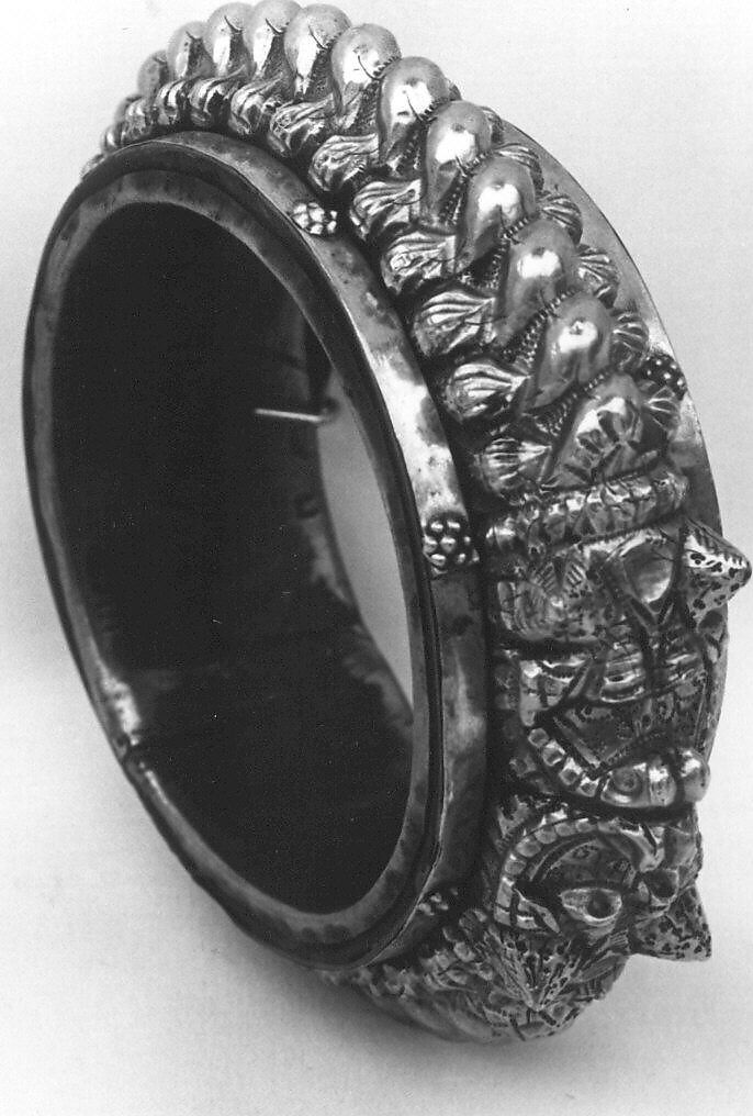 Bracelet (Kada), Gold