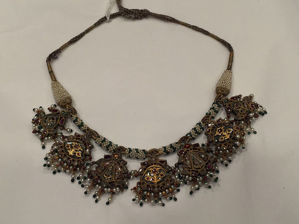 Necklace, Gold, pearls, precious and semi-precious stones