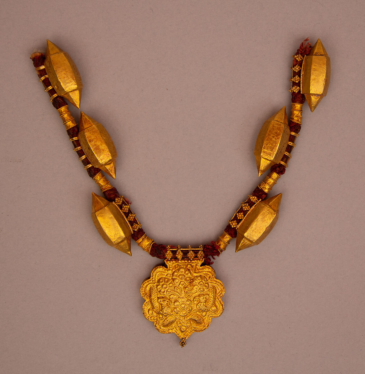 Necklace, Gold 