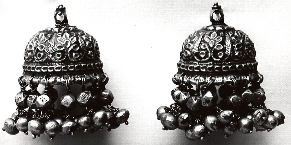 Pendant (Jkumka), One of a Pair