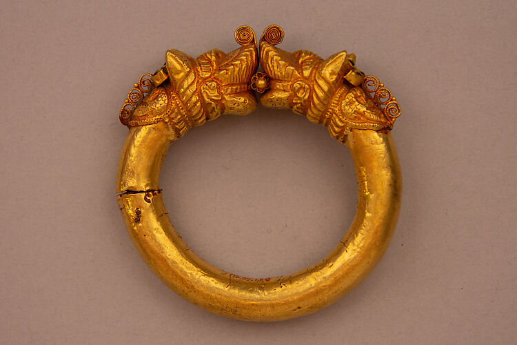 Bracelet (Kada), One of a Pair