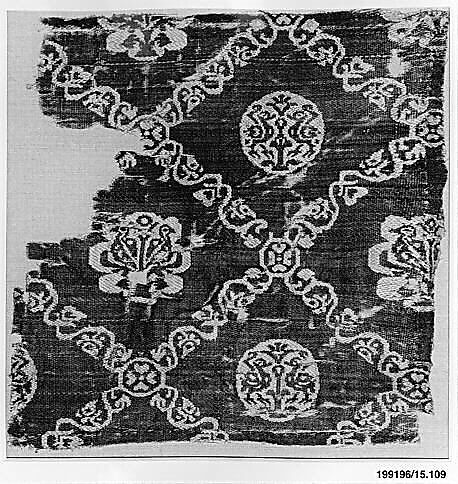 Textile Fragment with Vine Lattice and Birds, Silk; samit