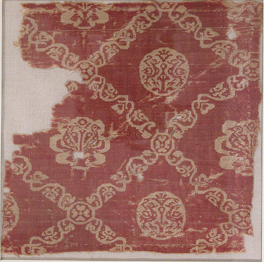 Textile Fragment with Vine Lattice and Birds, Silk; samit