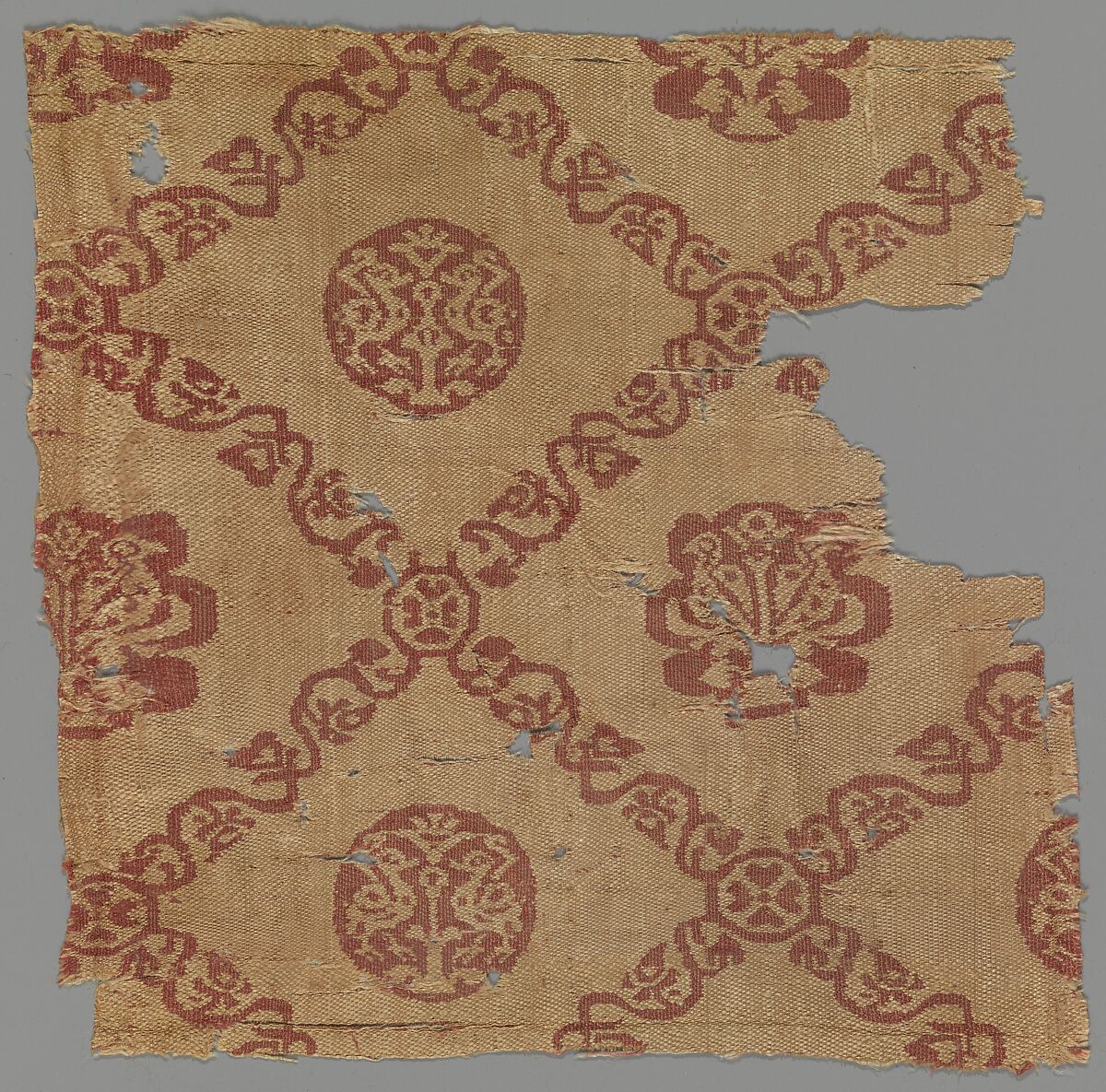 Textile Fragment with Vine Lattice and Birds, Silk; samit