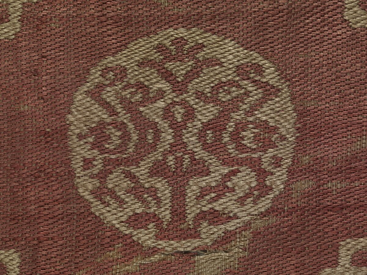 Textile Fragment with Vine Lattice and Birds, Silk; samit