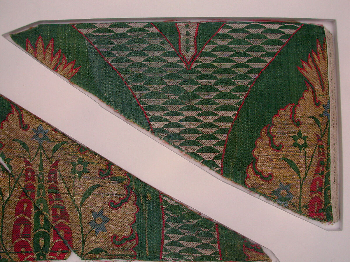Textile Fragment, Silk, metal wrapped thread; lampas (kemha)