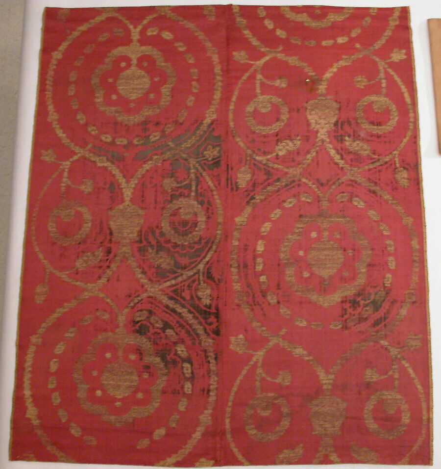 Textile Fragment, Silk and metal wrapped thread; cut and voided velvet, brocaded