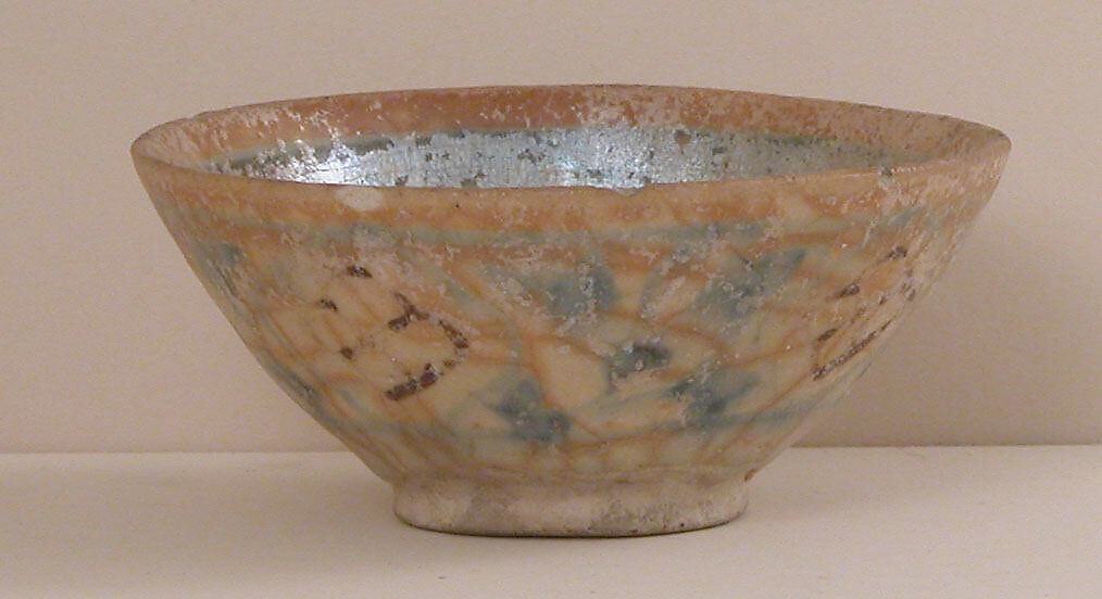 Bowl, Earthenware; glazed 