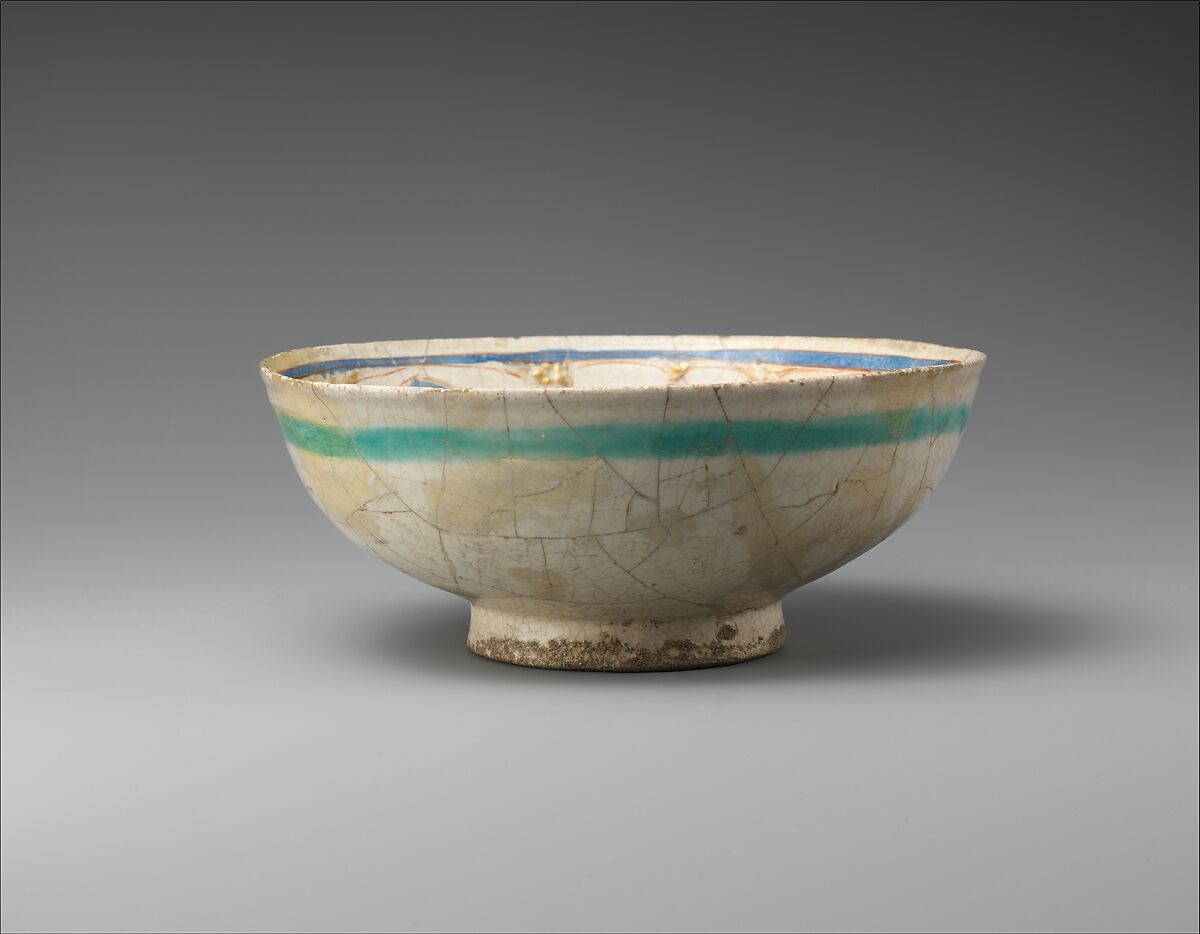 Bowl, Stonepaste; overglaze painted (mina'i)