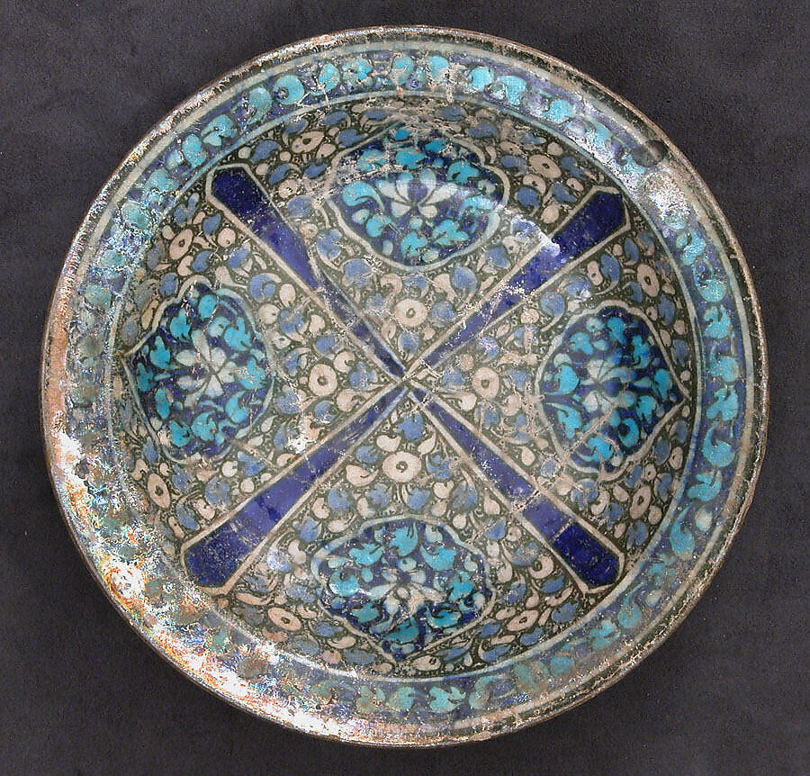 Dish, Stonepaste; underglaze painted 