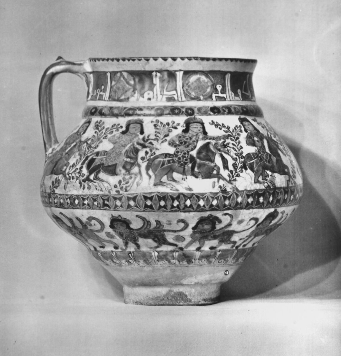 Ewer with Horsemen and Sphinxes, Stonepaste; polychrome inglaze and overglaze painted and gilded on opaque white glaze (mina'i).